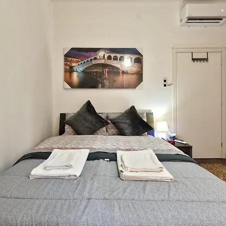 بيت ضيافة Living Venice