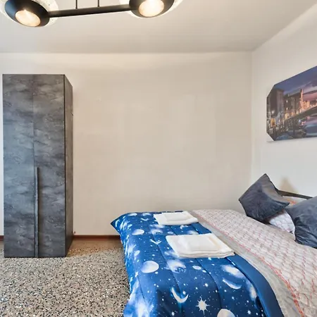 بيت ضيافة Living Venice ميستر